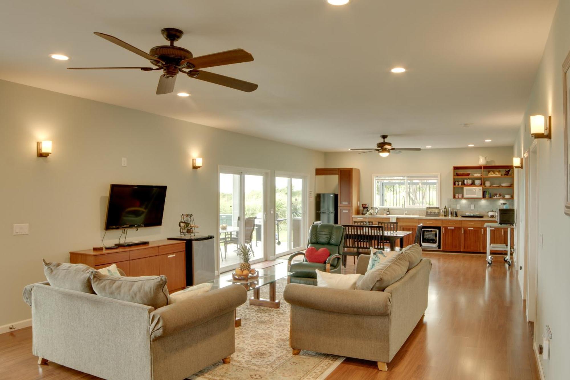 The Aloha Green House Retreat With Ocean Views! Naalehu Екстериор снимка
