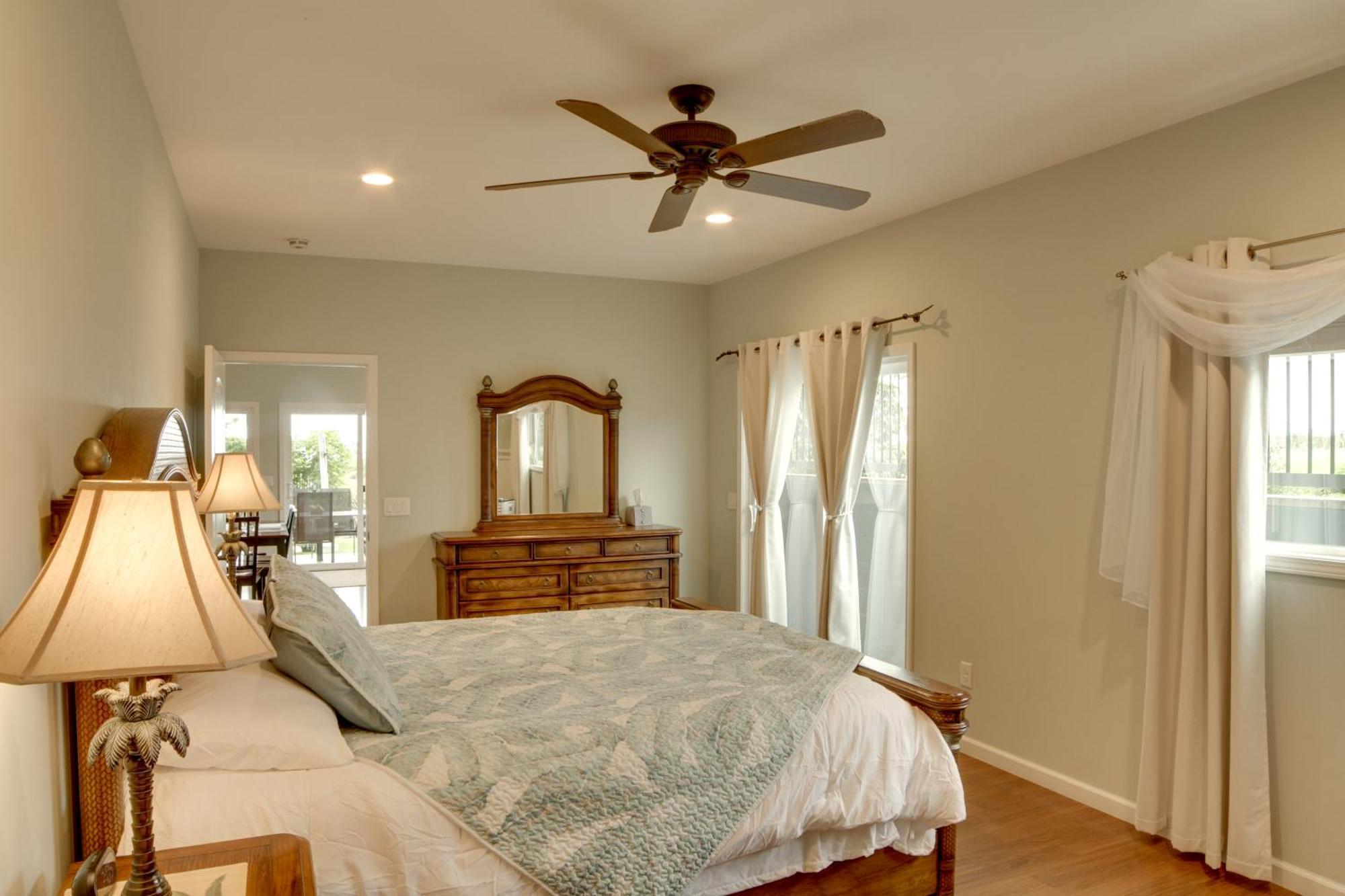 The Aloha Green House Retreat With Ocean Views! Naalehu Екстериор снимка