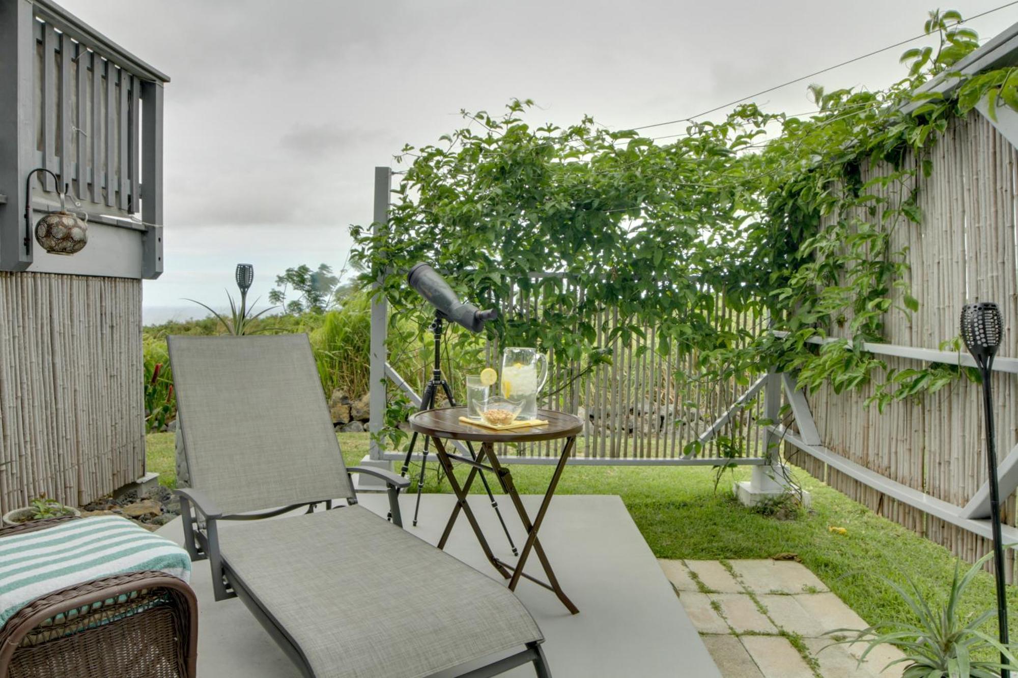 The Aloha Green House Retreat With Ocean Views! Naalehu Екстериор снимка